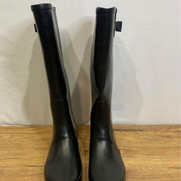 WOMANS tall black rain boots with buckle. Anti slip, waterproof. Size 8. Excelle - Picture 2 of 10